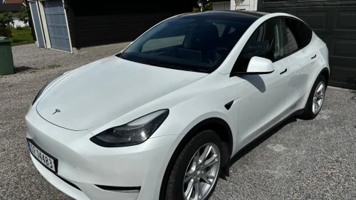 TESLA Model Y Long Range AWD, premium, 533 rekkevidde nybilgaranti