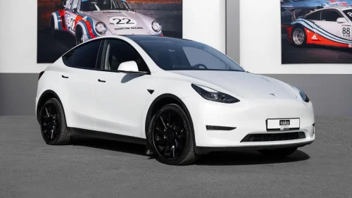 TESLA Model Y Long Range AWD 533km/AP3/Ryzen/Premium