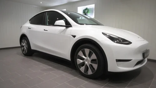 TESLA Model Y LONG RANGE AWD KROK AP SKINN PREMIUM NORSK BIL ++