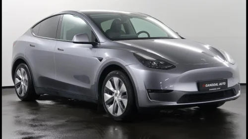 TESLA Model Y LONGE RANGE AWD / KROK / KAMERA / SKINN / ACC /PANO
