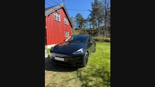 TESLA Model Y Long Range AWD