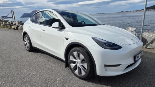 TESLA Model Y Long Range AWD