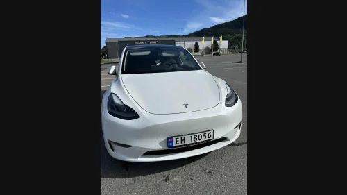 TESLA Model Y Long Range AWD