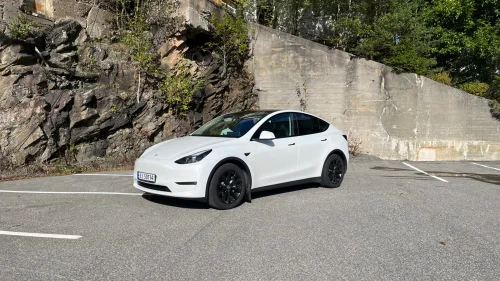 TESLA Model Y Long Range AWD