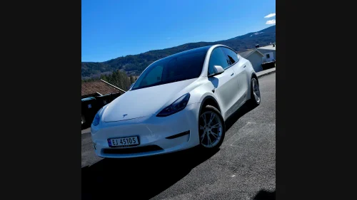 TESLA Model Y Long Range AWD