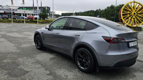 TESLA Model Y Long Range AWD
