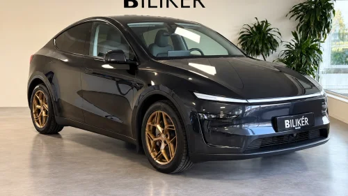 TESLA Model Y Premium LR AWD Krok/ACC/V.Pumpe/360kamera/Juniper++
