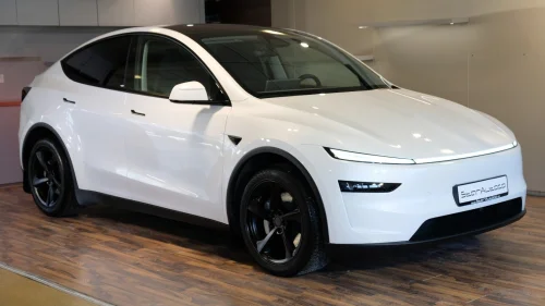 TESLA Model Y AWD Long Range Juniper/Krok/Pano/Premium/S+V/Skinn/++