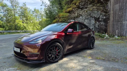 TESLA Model Y Performance AWD