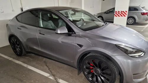TESLA Model Y Performance AWD
