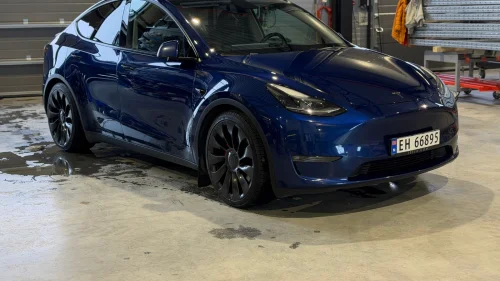 TESLA Model Y Performance AWD