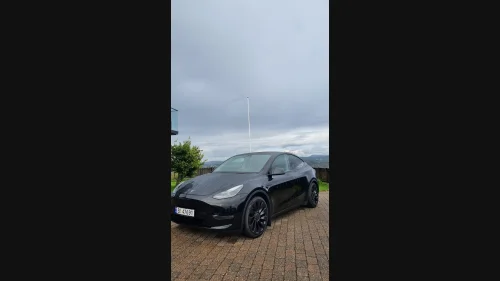 TESLA Model Y Performance AWD