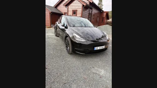 TESLA Model Y Performance AWD