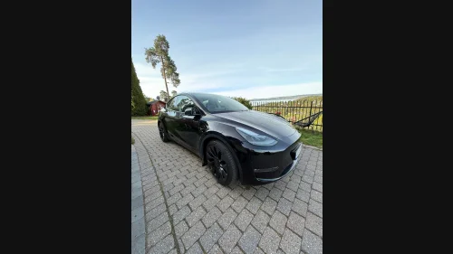 TESLA Model Y Performance AWD