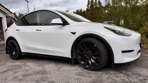 TESLA Model Y Performance AWD