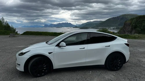 TESLA Model Y Performance AWD/534hk/21"Ûber/Panorama