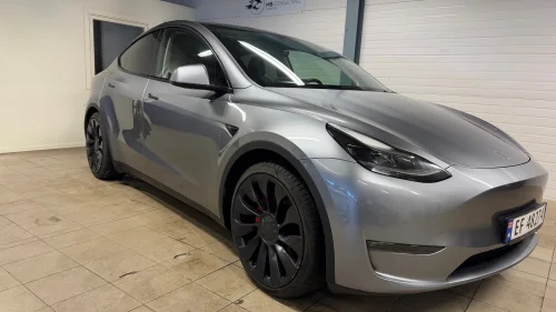 TESLA Model Y AWD PERFORMANCE/Navi/Autopilot/Luke/Kam/Key/DAB/21"