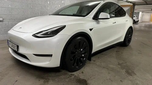 TESLA Model Y Performance AWD