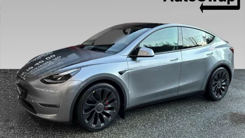 TESLA Model Y LR Performance. AP/Skinn/Hifi/Vinter/Krok/S+V