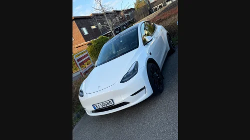 TESLA Model Y Performance AWD
