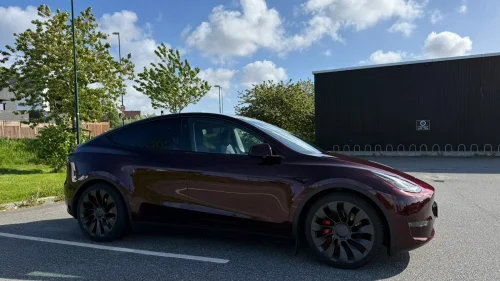 TESLA Model Y Performance AWD