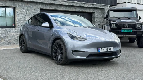 TESLA Model Y Performance AWD GRATIS LADING