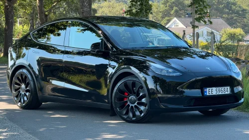 TESLA Model Y Performance AWD