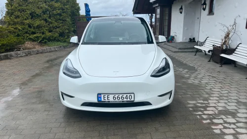 TESLA Model Y Performance AWD