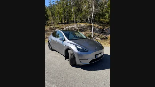 TESLA Model Y Performance AWD