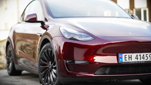TESLA Model Y Performance AWD