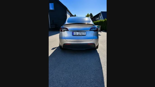 TESLA Model Y Performance AWD