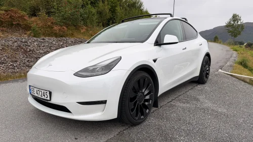 TESLA Model Y Performance AWD