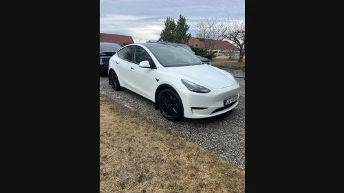 TESLA Model Y Performance AWD