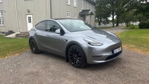 TESLA Model Y Performance AWD