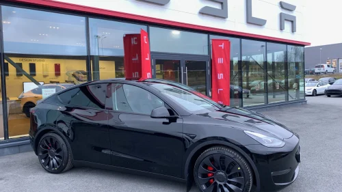 TESLA Model Y Performance AWD
