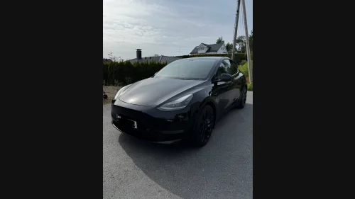 TESLA Model Y Performance AWD