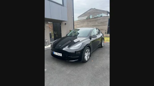 TESLA Model Y Performance AWD