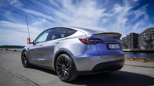 TESLA Model Y Performance AWD