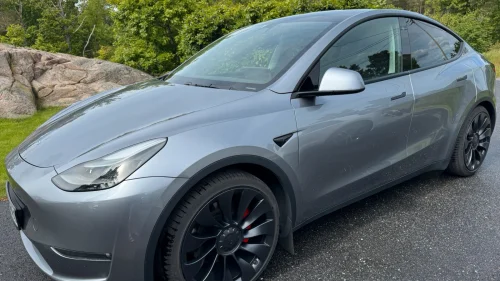 TESLA Model Y Performance AWD