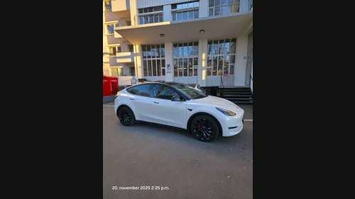TESLA Model Y Performance AWD