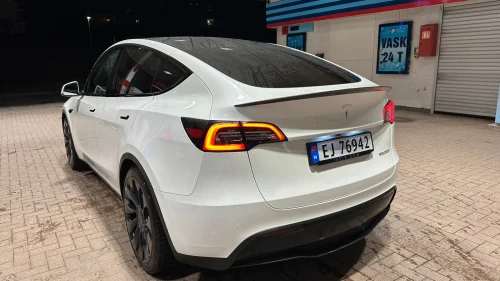 TESLA Model Y Performance, AWD,21'',Autopilot, Vinterhjul