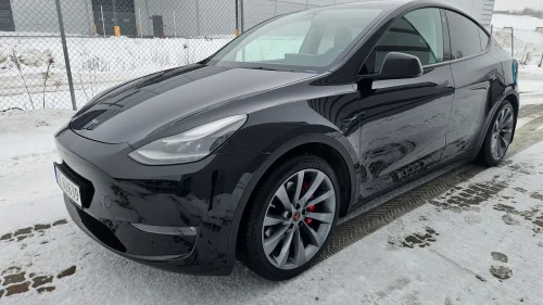 TESLA Model Y Performance AWD