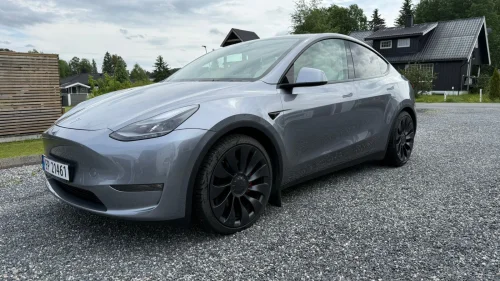 TESLA Model Y Performance AWD