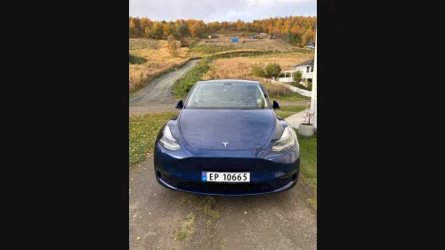 TESLA Model Y Performance AWD