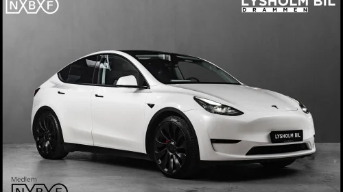 TESLA Model Y Performance AWD 534hk /Hengerfeste/Autopilot/Premium/++