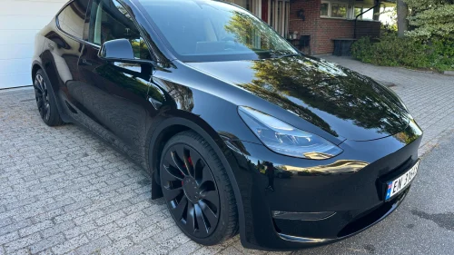 TESLA Model Y Perfomance Awd Krok AP Skinn Hifi Vinterpakke 21+21