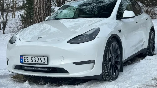TESLA Model Y Performance AWD