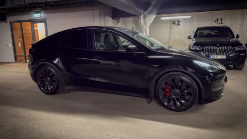 TESLA Model Y Performance AWD - Lakkforseglet - 21"+21"