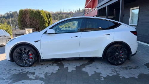 TESLA Model Y Performance AWD | 21+21 Uberturbine | Lav km | Krok