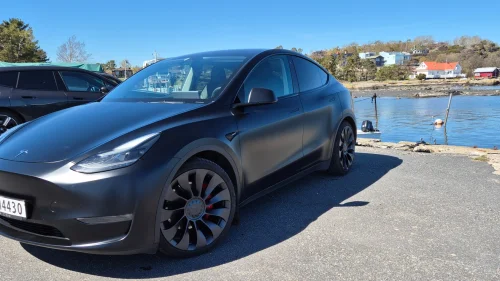 TESLA Model Y Performance AWD